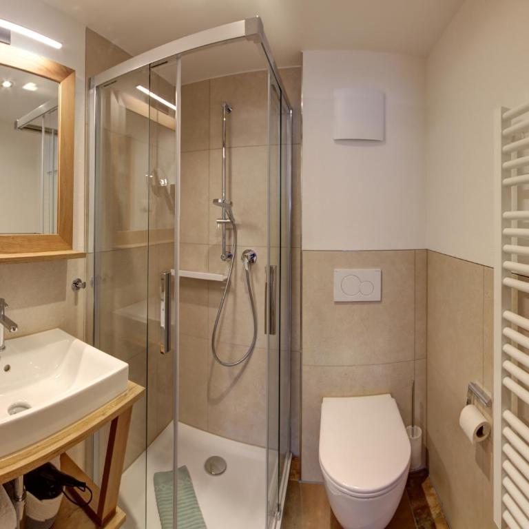 Gasthof-Appartements Vroni - Chiemgau Karte - Apartment - 8