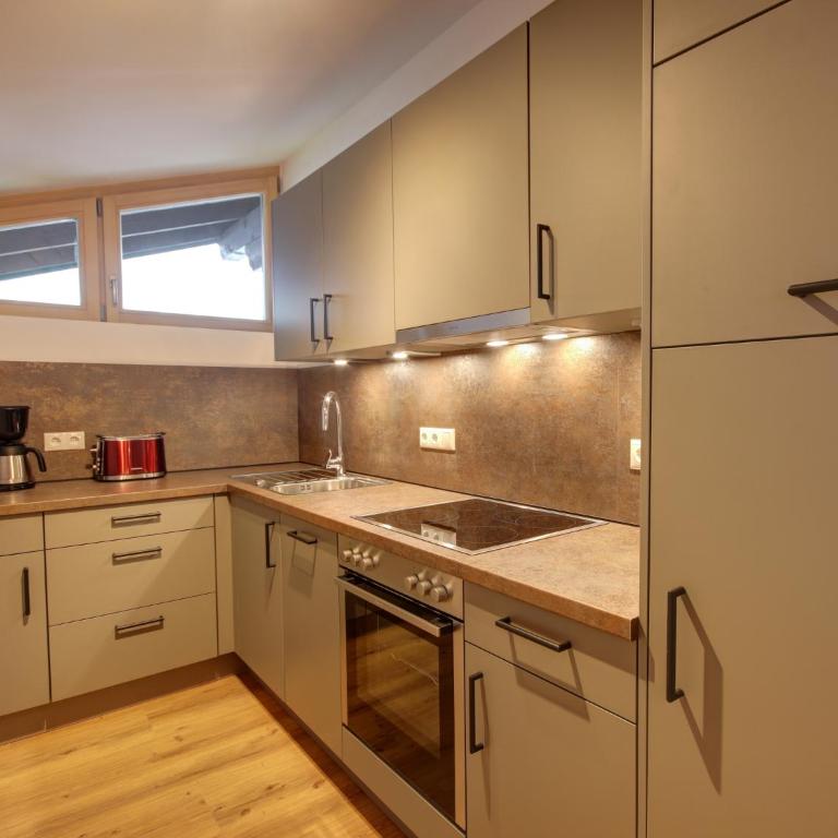 Gasthof-Appartements Vroni - Chiemgau Karte - Apartment mit Blick auf die Berge - 3