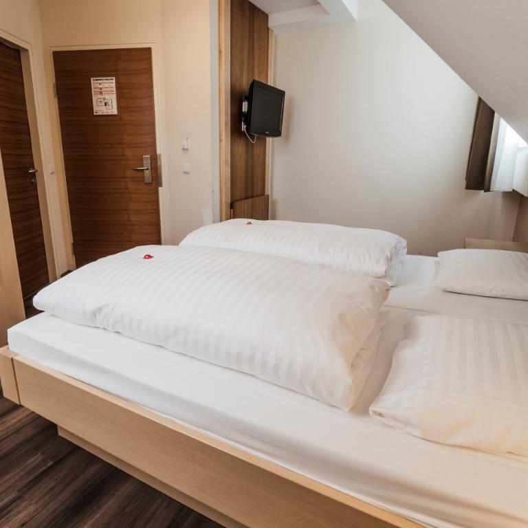Hotel Flair - Standard Doppelzimmer - 9