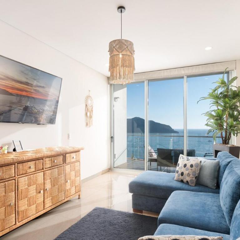 9th floor on Camino Al Mar Direct access to the beach - Two-Bedroom Apartment - 2