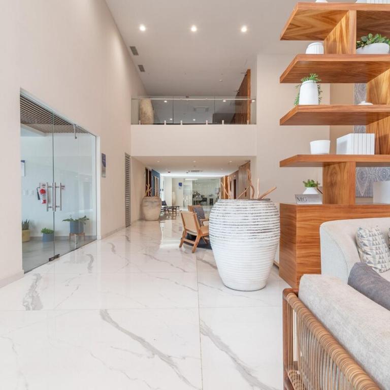 9th floor on Camino Al Mar Direct access to the beach - Two-Bedroom Apartment - 14
