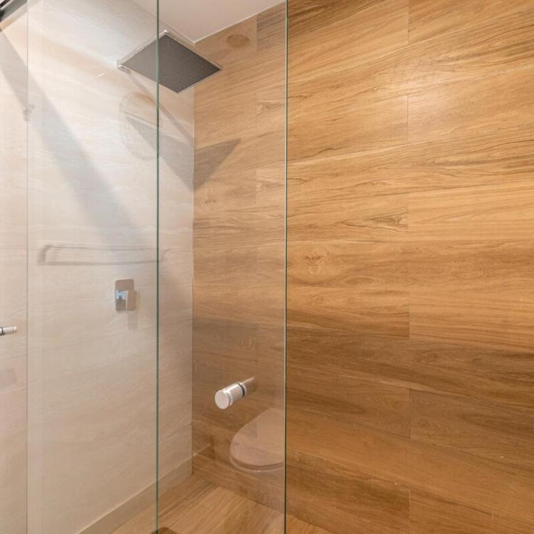 9th floor on Camino Al Mar Direct access to the beach - Two-Bedroom Apartment - 22