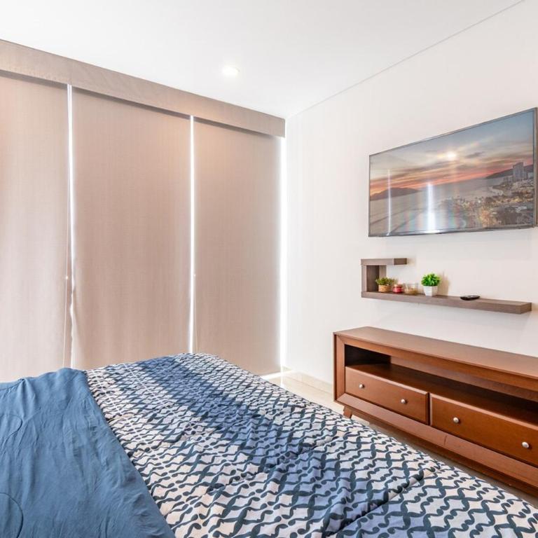 9th floor on Camino Al Mar Direct access to the beach - Two-Bedroom Apartment - 31