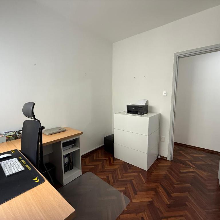 Spacious and Bright Apartment in Centro - Two-Bedroom Apartment - 10