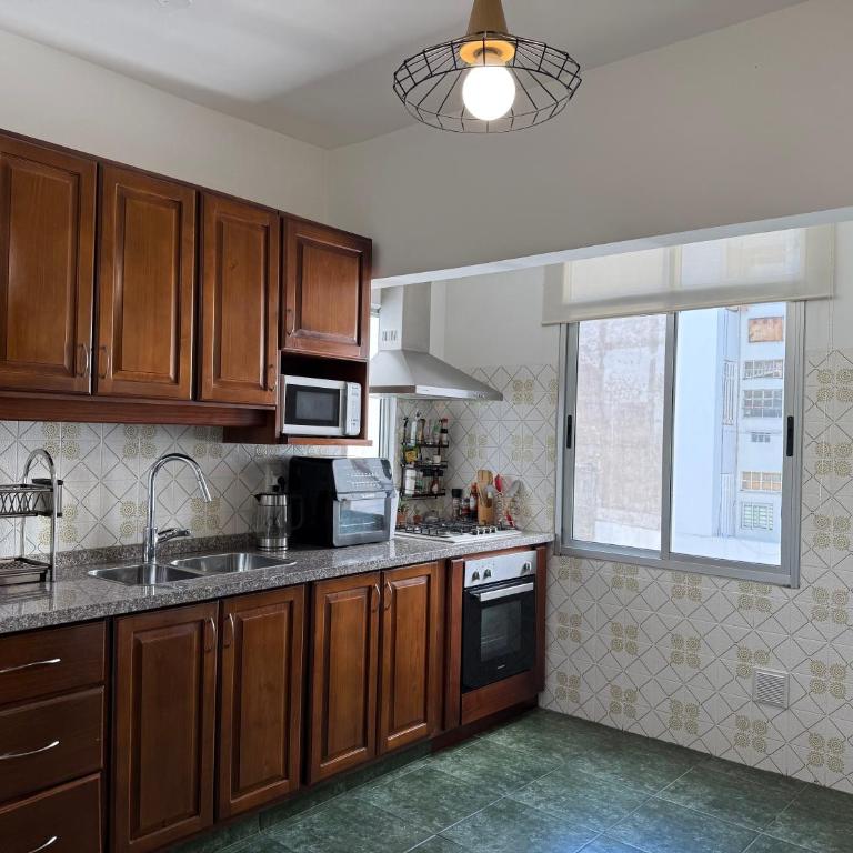 Spacious and Bright Apartment in Centro - Two-Bedroom Apartment - 27