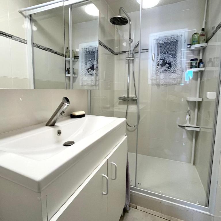 Saint-Cyprien - Duplex 2 chambres avec terrasse et parking privé - FR-1-309-507 - Apartamento - 4