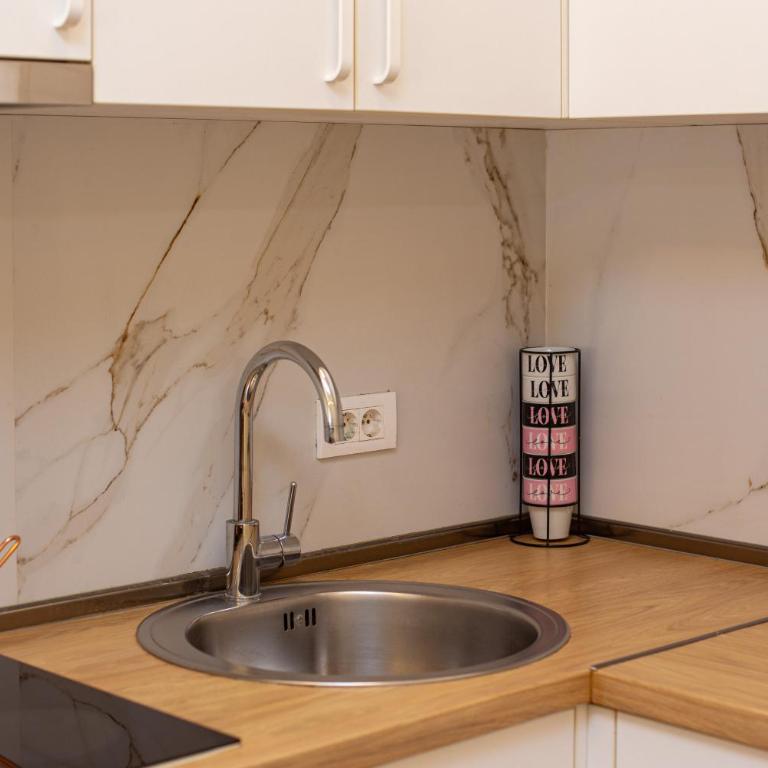 Krizor Apartman Budva - Superior Studio - 10