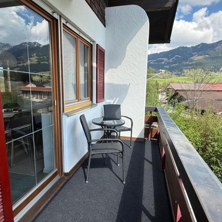 Haus Anna - Apartment mit 1 Schlafzimmer, Balkon und Bergblick - 5