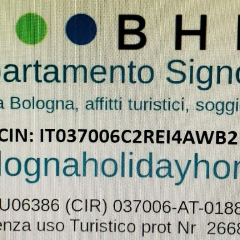 BHH BOLOGNA HOLIDAY HOME private Garden Reserved Parking -wwwbolognaholidayhomecom- house garden parking - One-Bedroom Apartment - 8