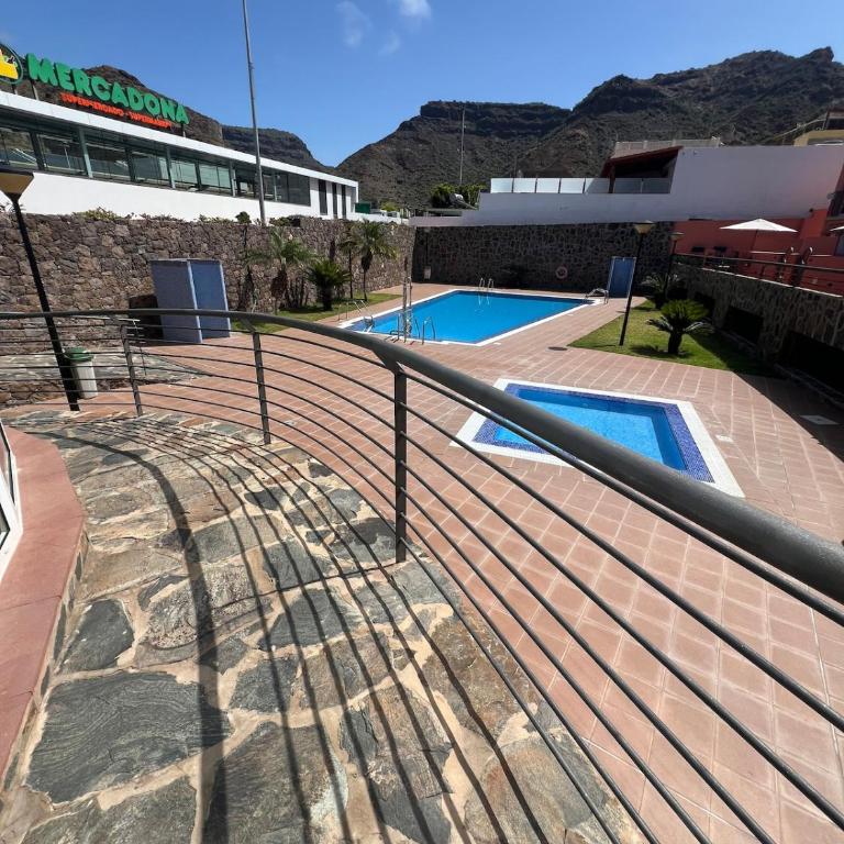 La Casa de Gala - Two-Bedroom Apartment with Terrace - 15