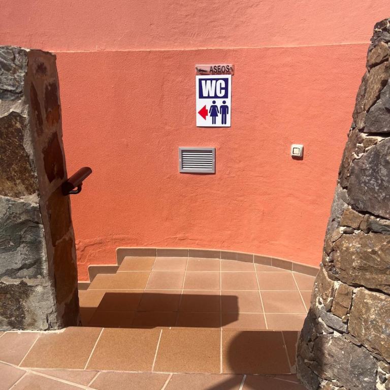 La Casa de Gala - Two-Bedroom Apartment with Terrace - 29