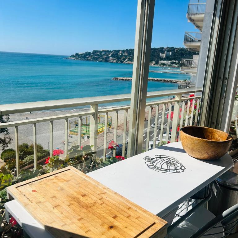 Appartement Menton front de mer au dernier étage de 95M2 avec Terrasse de 70M2 - Appartement 2 Chambres - 3