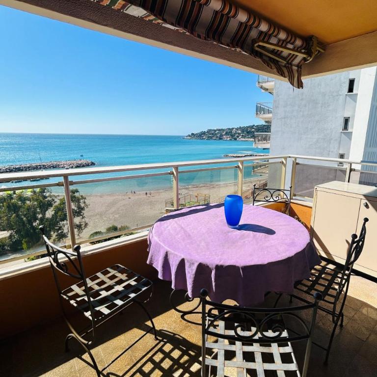 Appartement Menton front de mer au dernier étage de 95M2 avec Terrasse de 70M2 - Appartement 2 Chambres - 2