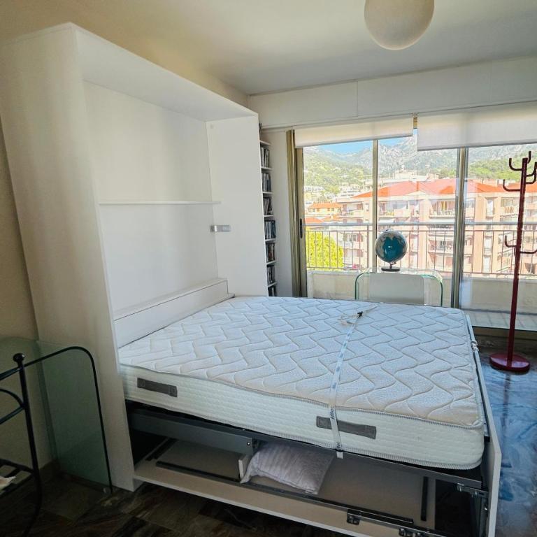 Appartement Menton front de mer au dernier étage de 95M2 avec Terrasse de 70M2 - Appartement 2 Chambres - 16