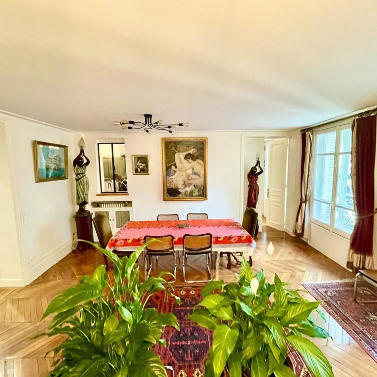 Luxury City Center Loft near champs elysees - Two-Bedroom Apartment - 1