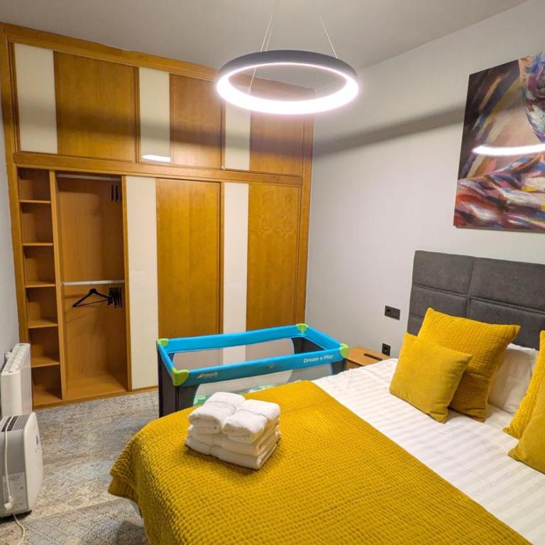 Alma de Málaga 2BR Stay with Art History & Comfort in the Heart of the City - Apartamento de 2 dormitorios - 5