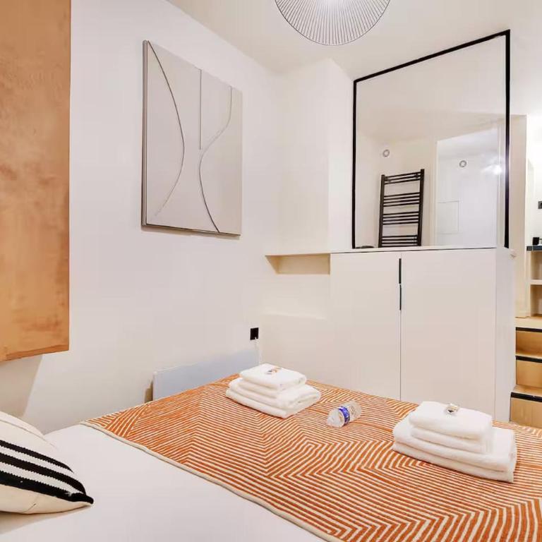 Les Halles - Grands Boulevards Renovated 3BR - 8P - Apartment - 19