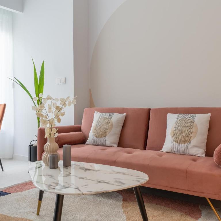Canillas Apartments - One-Bedroom Apartment 1 - 14