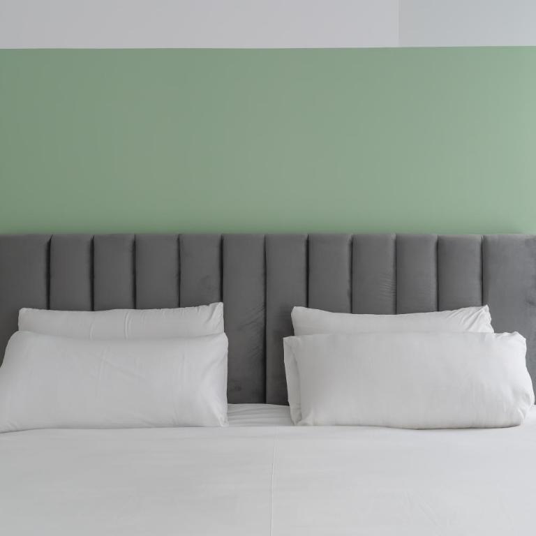 Canillas Apartments - One-Bedroom Apartment 1 - 8