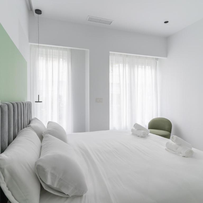 Canillas Apartments - One-Bedroom Apartment 1 - 7