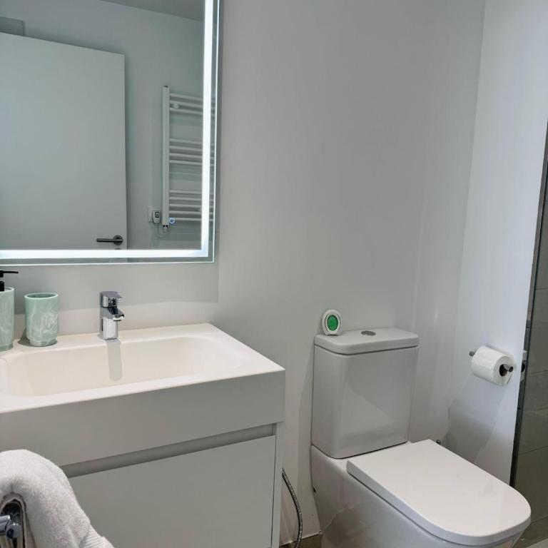 Mara's Apartments Higuerón West - Suncoast Comfort - Apartamento de 2 dormitorios con balcón y terraza - 23