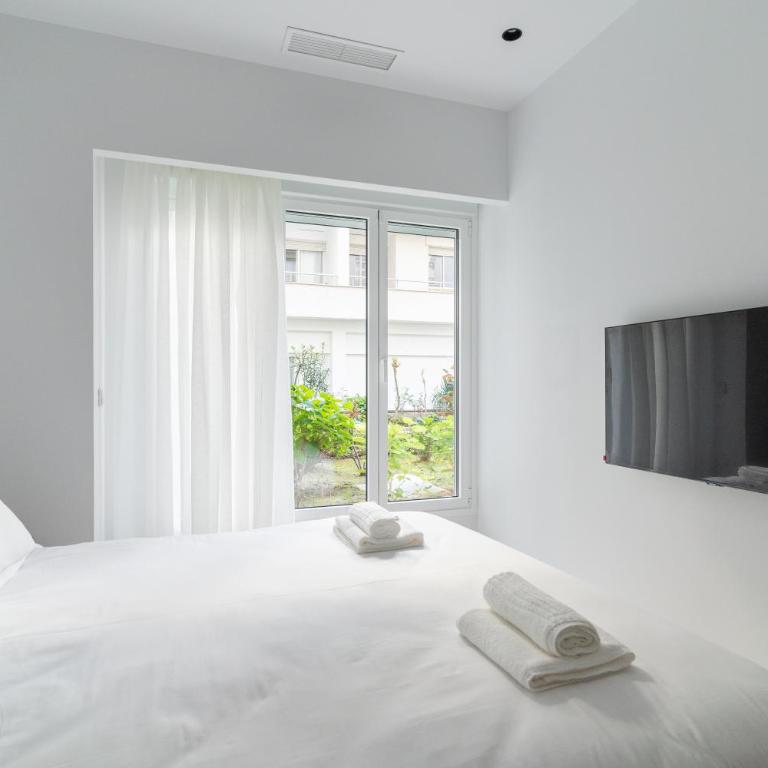 Canillas Apartments 2 - Two-Bedroom Apartment 1 - 12