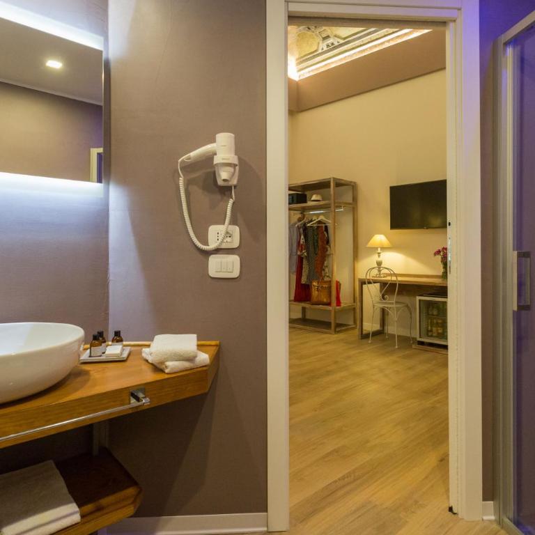 Bellaroto Suite & Spa - Charming Boutique Rooms - Junior Suite con Balcone - 5