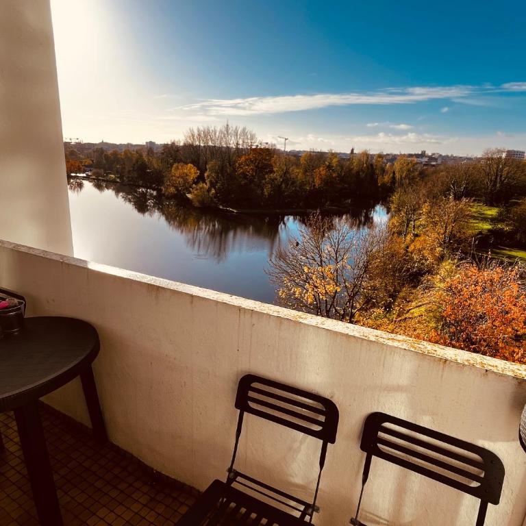 Pearl of Amiens center, Train station, Parking - One-Bedroom Apartment with Lake View - 2