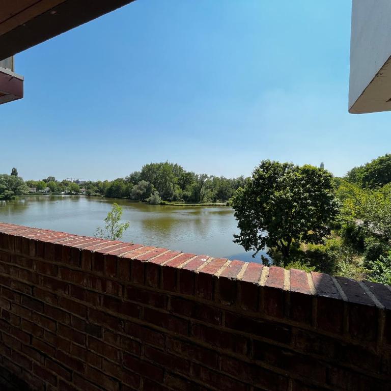 Pearl of Amiens center, Train station, Parking - One-Bedroom Apartment with Lake View - 7