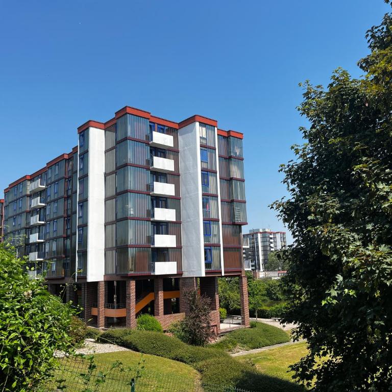 Pearl of Amiens center, Train station, Parking - One-Bedroom Apartment with Lake View - 9