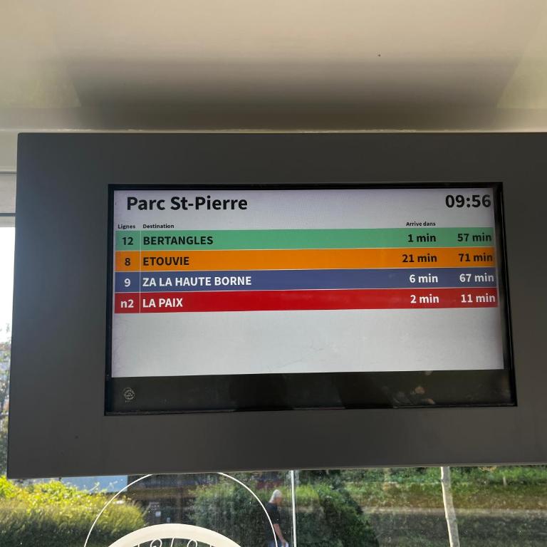 Pearl of Amiens center, Train station, Parking - One-Bedroom Apartment with Lake View - 16