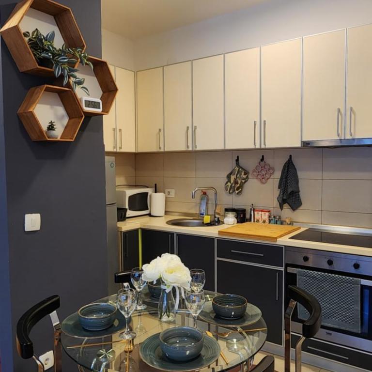 Green Loft - One-Bedroom Apartment - 1