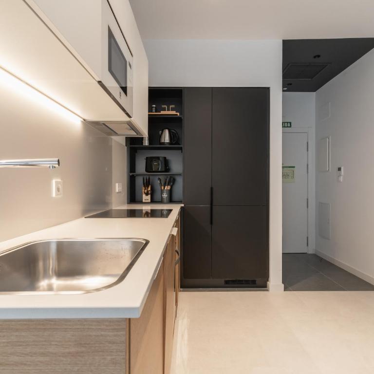 Canillas Apartments - One-Bedroom Apartment 4 - 3