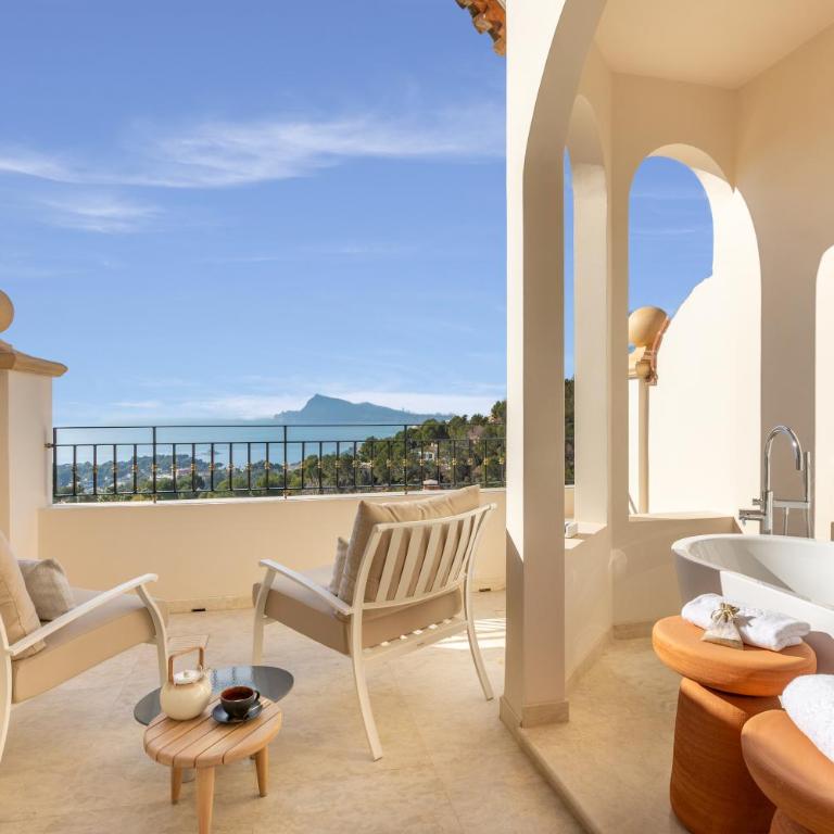 ZEM Wellness Clinic Altea - 5 Stars Grand Luxury - Habitación Doble Deluxe Premium con vistas al mar - 1 o 2 camas - 1