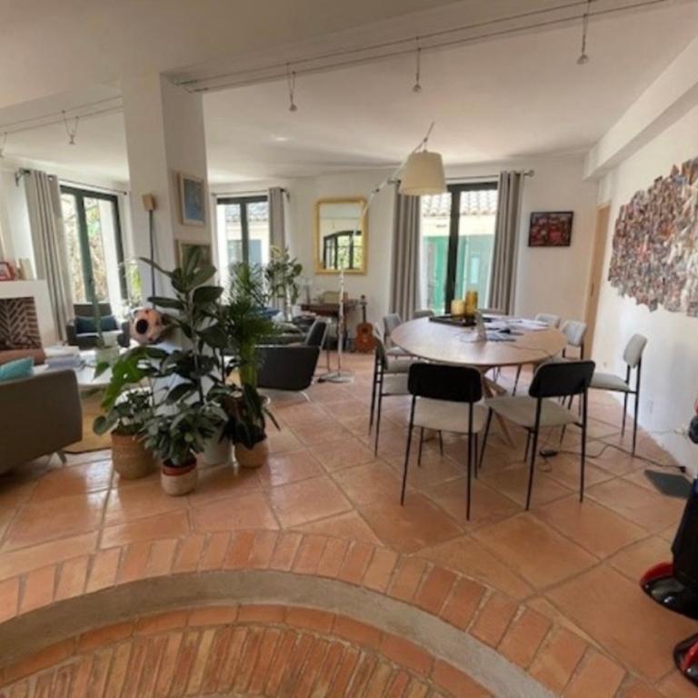 Villa Impressionniste - au coeur de Montpellier, villa 290 m2, jardin tropical, piscine, cuisine extérieure - Villa - 15