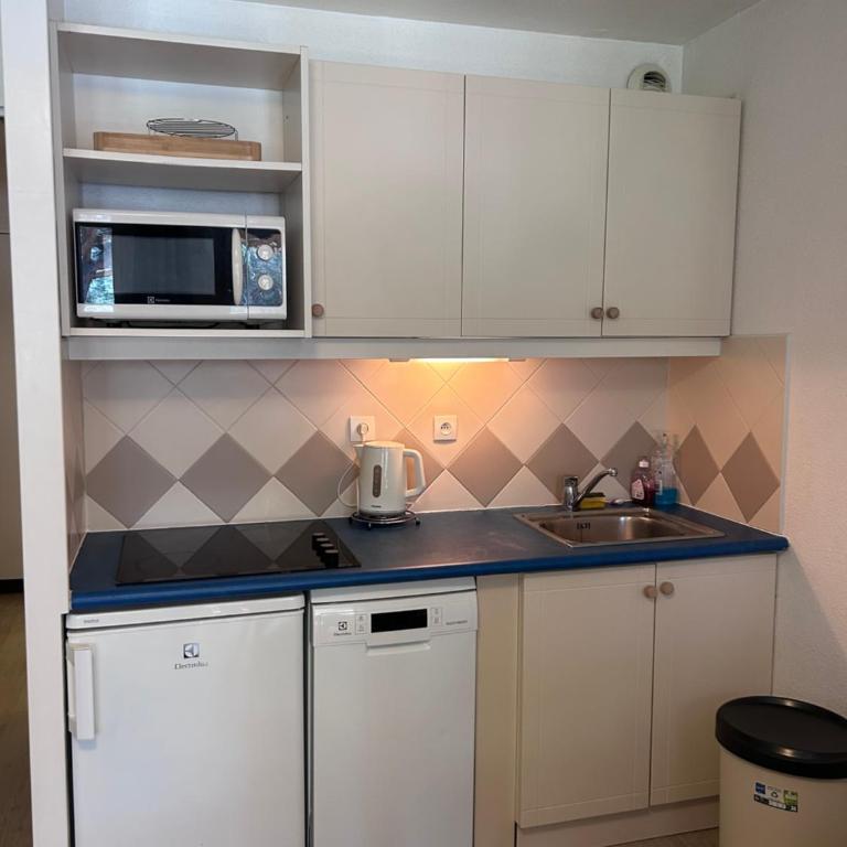 Domaine Valescure St Raphael Piscine Golf clim - Apartment with Garden View - 13