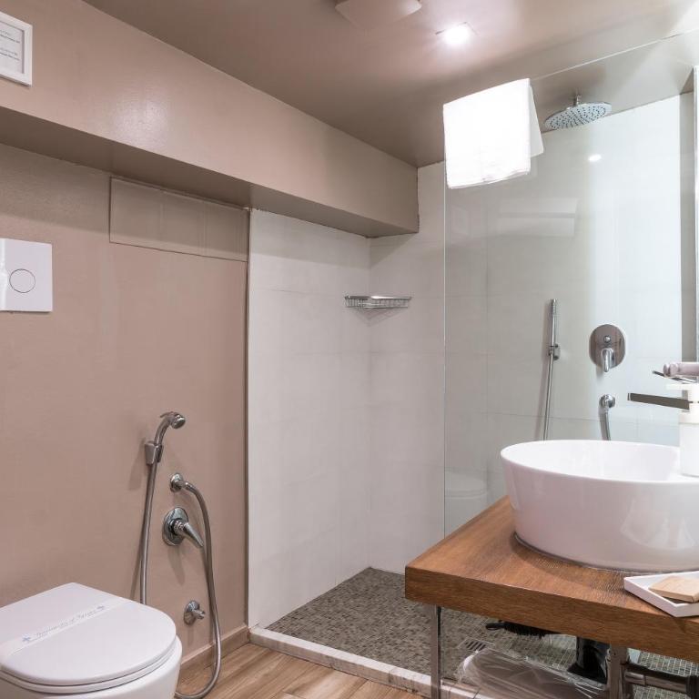 GOGO` Petit Hotel - Standard Double Room - 2