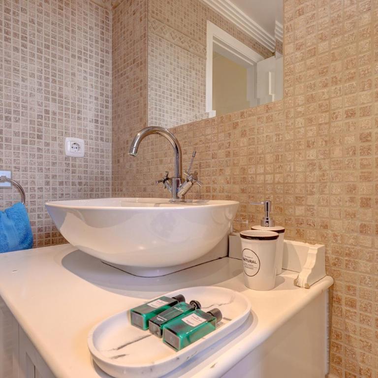 Traditional Townhouse, 4 Bed with Terraces and Private BBQ - Haus mit 4 Schlafzimmern - 18