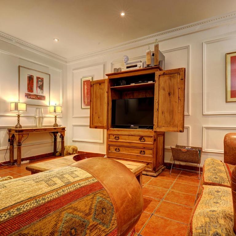 Traditional Townhouse, 4 Bed with Terraces and Private BBQ - Haus mit 4 Schlafzimmern - 26