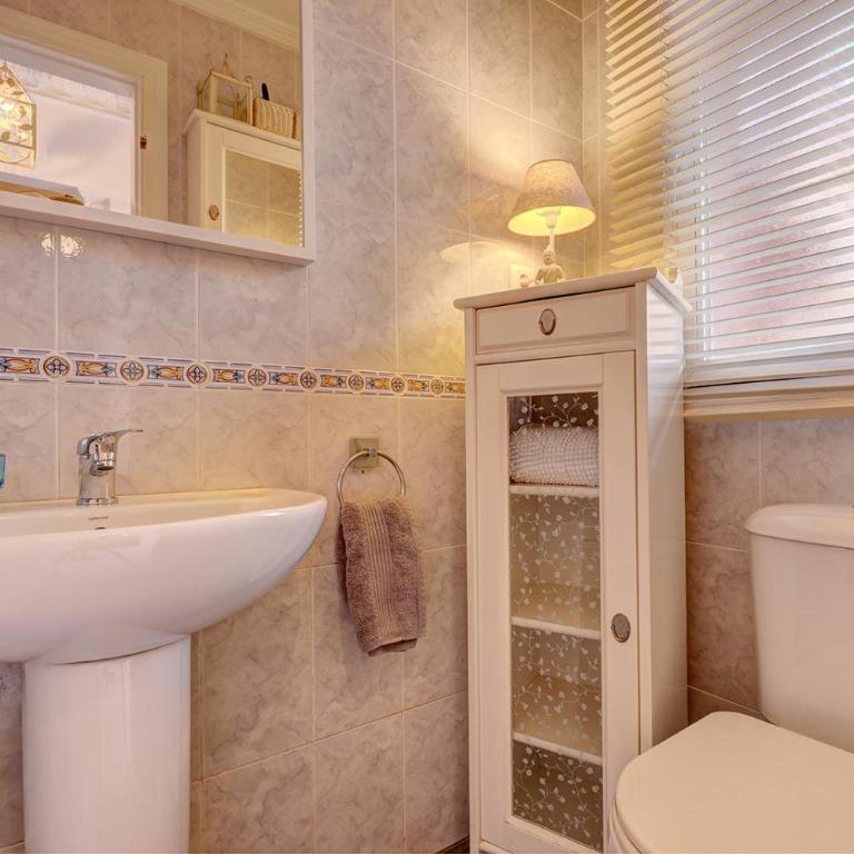Traditional Townhouse, 4 Bed with Terraces and Private BBQ - Haus mit 4 Schlafzimmern - 59