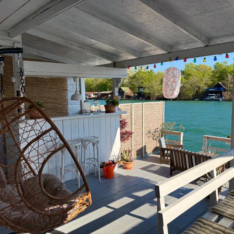 Ada Gioia - Two-Bedroom Chalet - 1