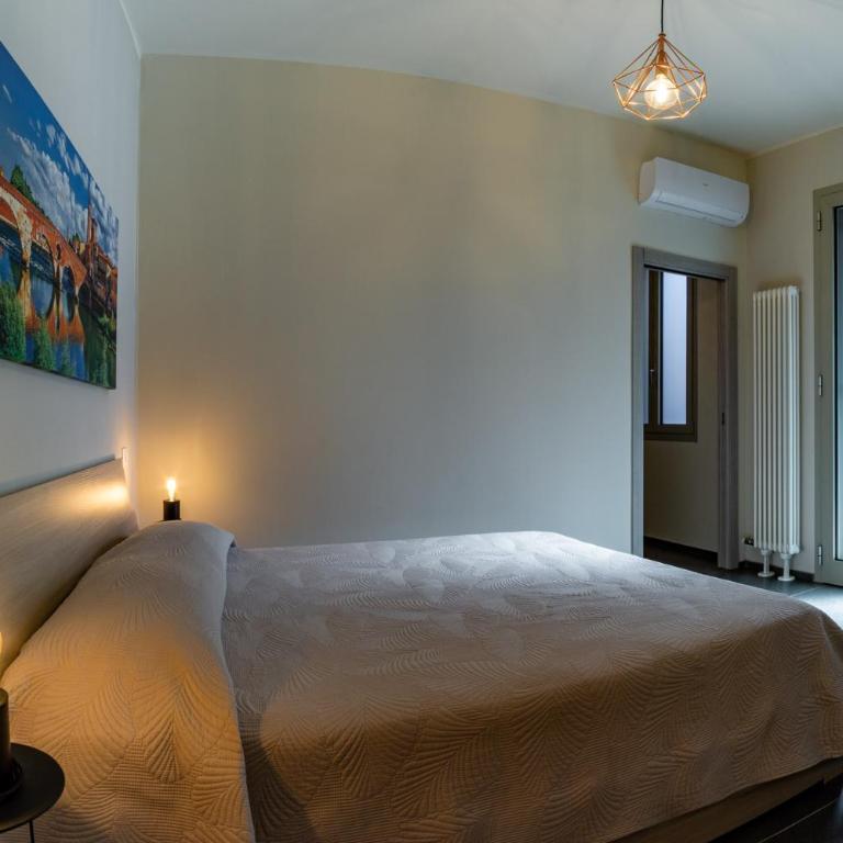 Residenza Grazioli 2 - Camera Matrimoniale con Bagno Privato - 22