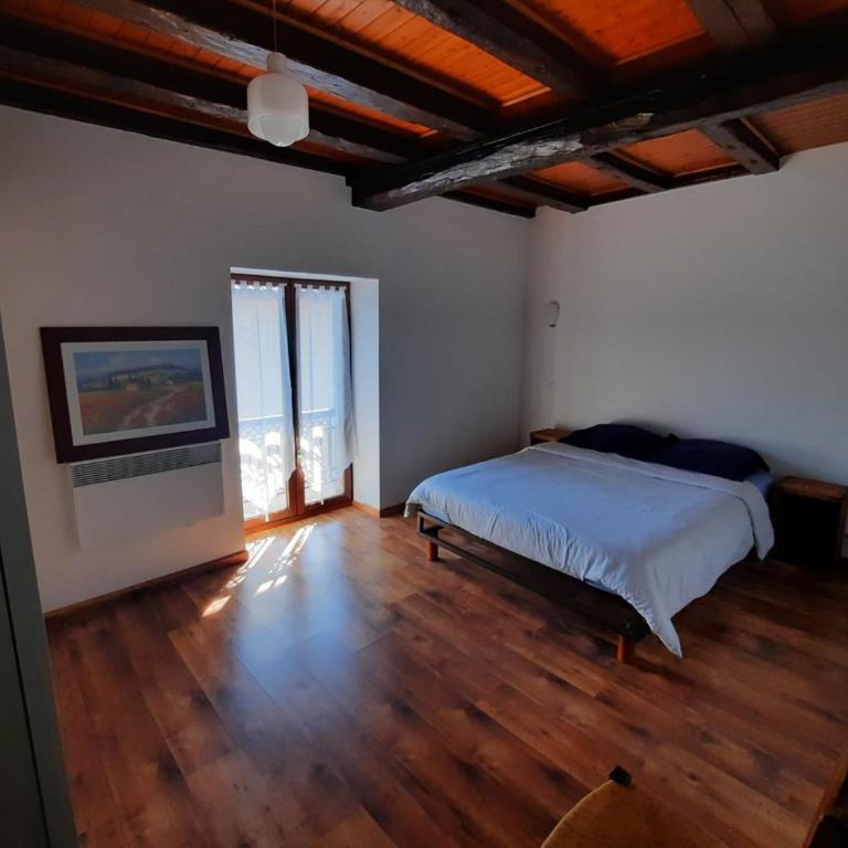 Maison de village au pied de la montagne - Maison 2 Chambres - 4