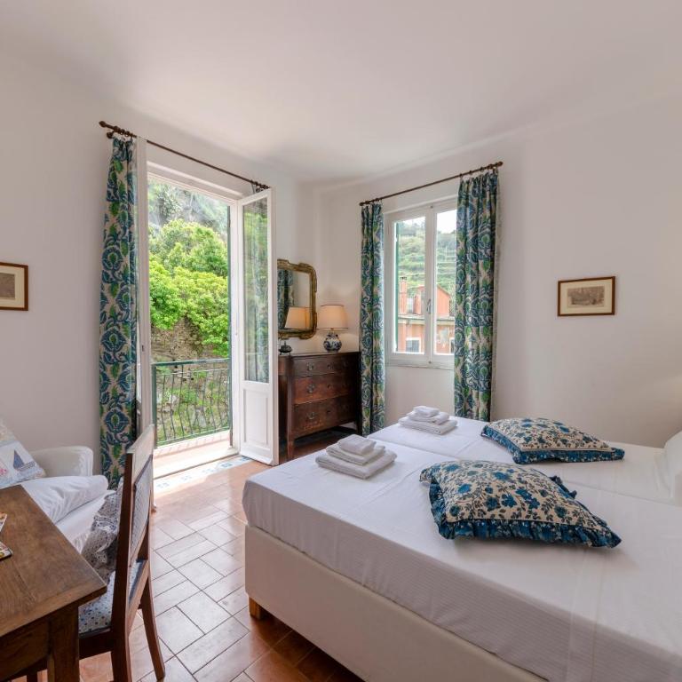 Vernazza Apartments - Apartment with Balcony - 9