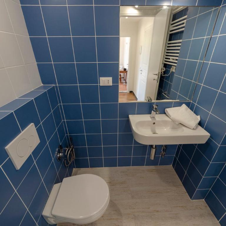 Vernazza Apartments - Apartment with Balcony - 24
