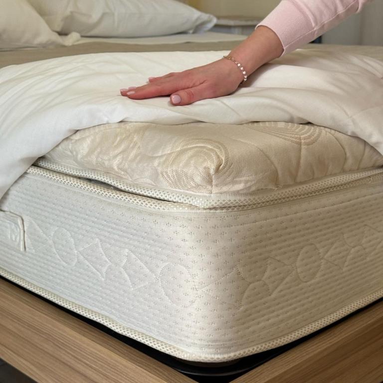Eremes Rooms & Apartments - Chambre Double - 5