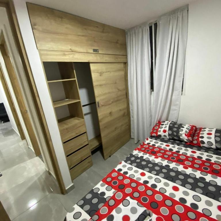 Hermos apartamento cerca a envigado piscina gym amoblado - Apartamento de 3 dormitorios - 11