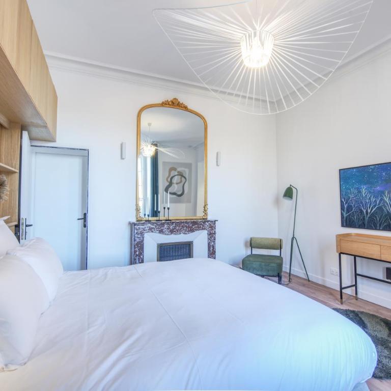 Villa Victor Hugo by Odomo - Studio Apartment with King Bed - 6