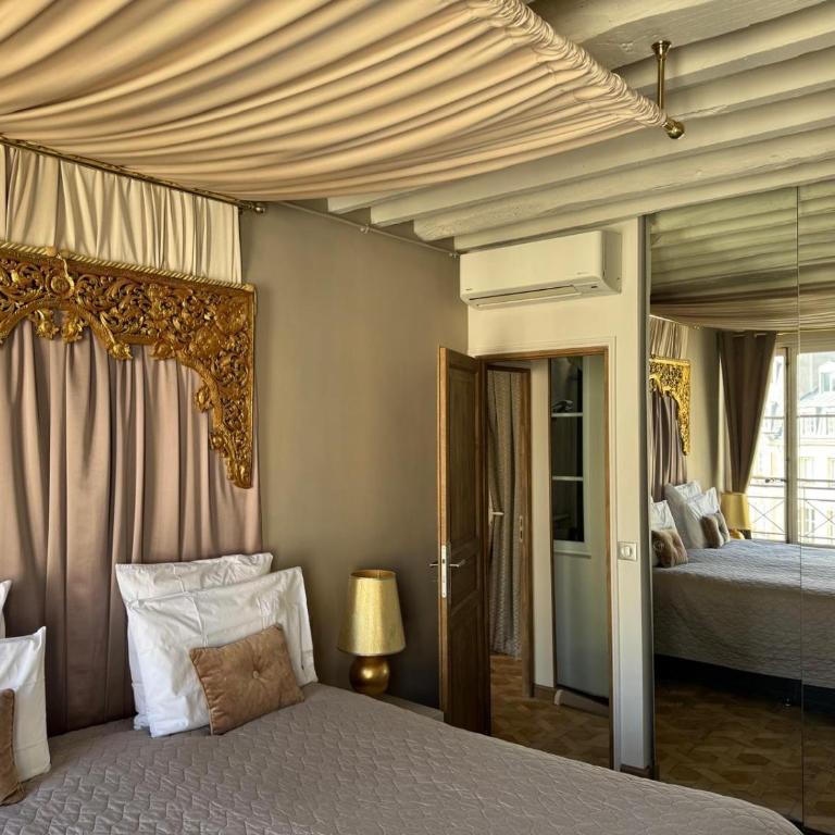 Place Dauphine - Appartement 2 Chambres - 15