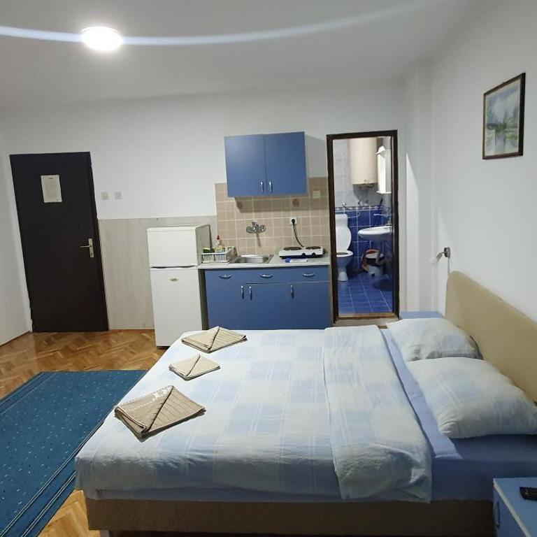 Apartmani Vučić - Standardni Trokrevetni Studio - 3